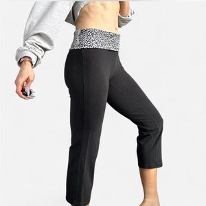 PINK Victoria's Secret Black Capri Pants with Leopard Waistband